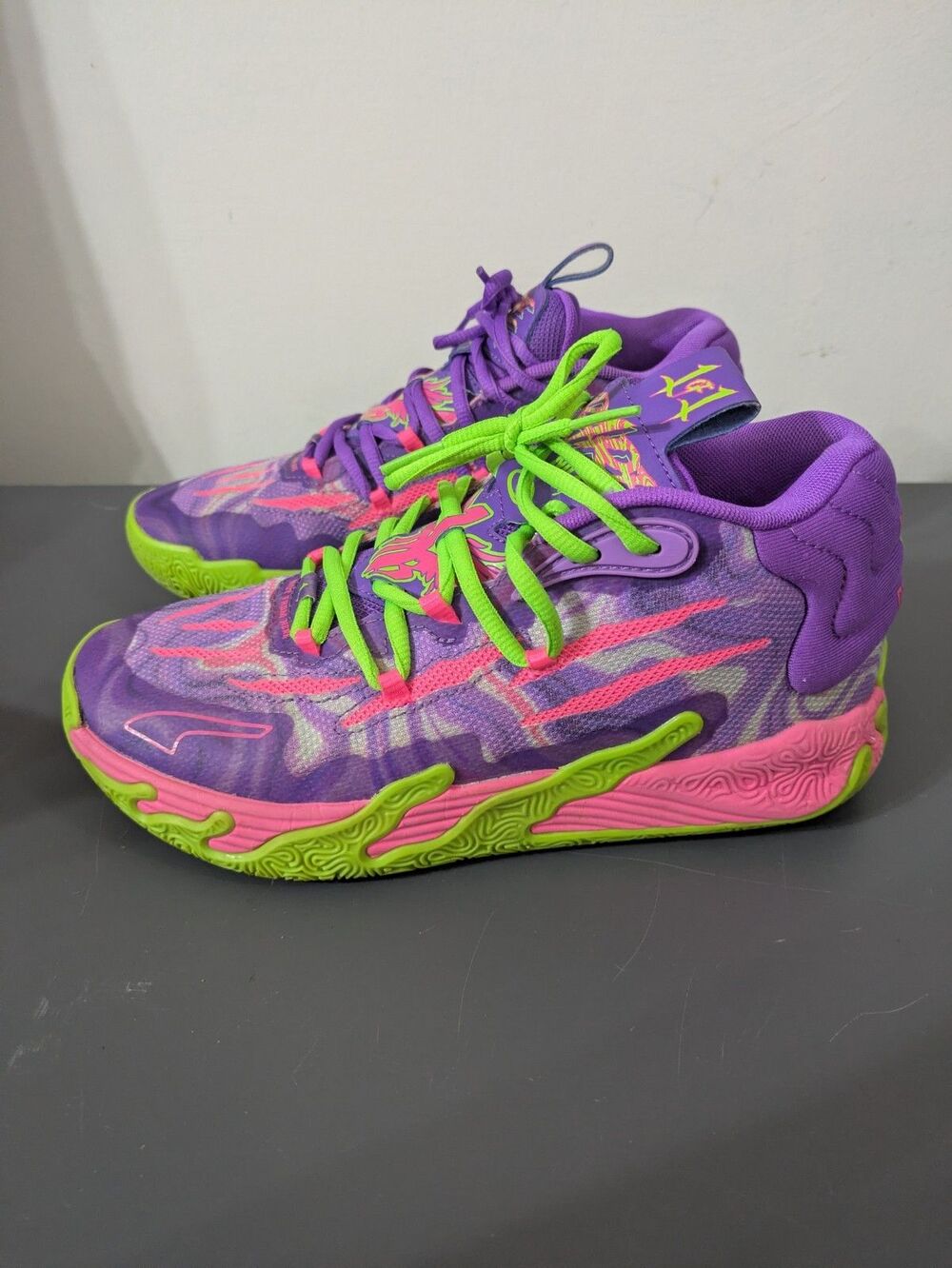 Puma LaMelo Ball Mb.03 Toxic Lace-Up Purple Sneakers Youth Juniors Sz 6